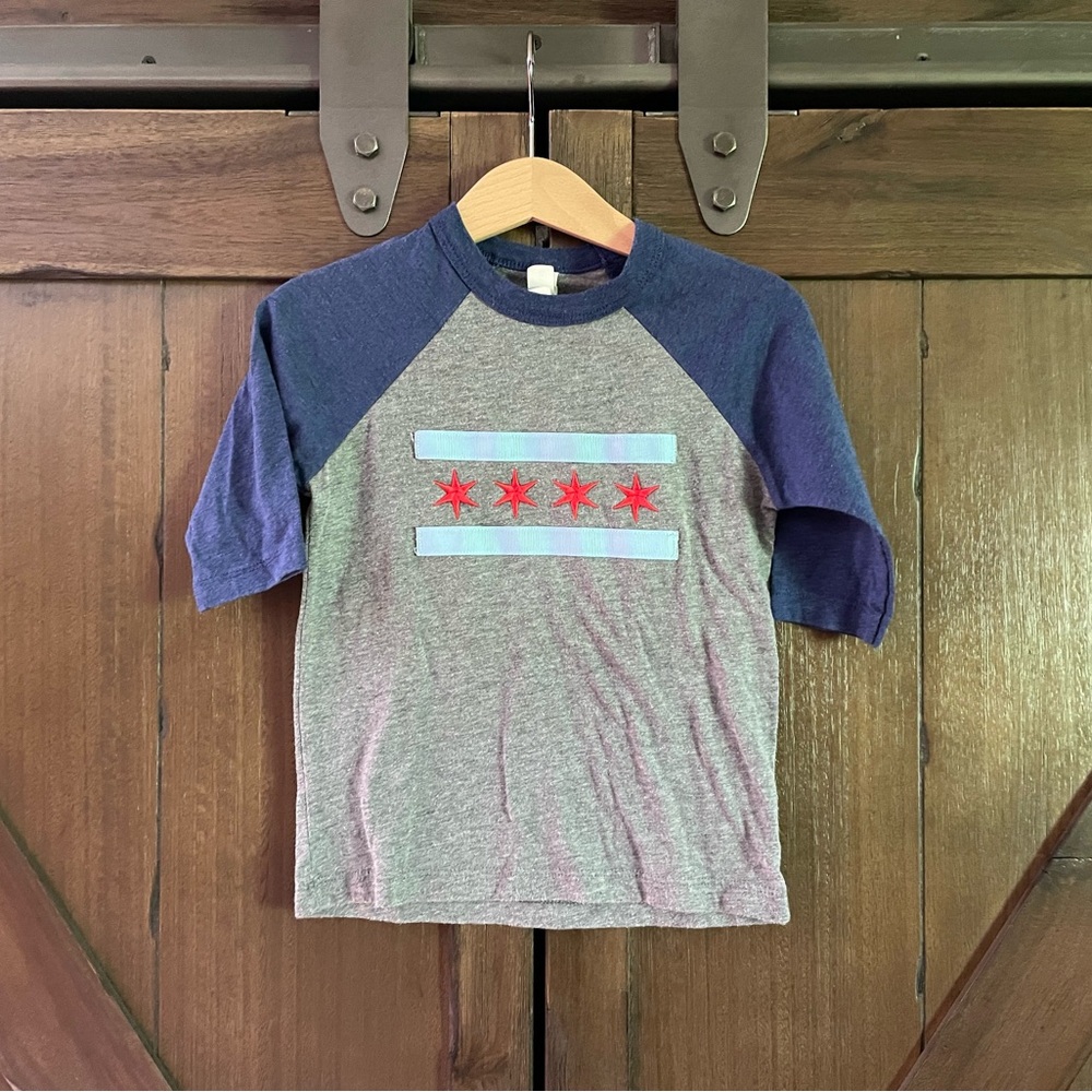 Kids' Gray and Blue Raglan Shirt with Chicago Flag